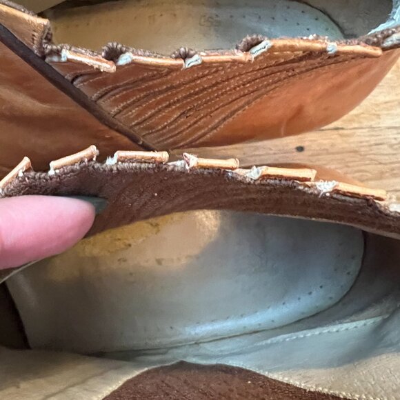Vintage 70s The Wild Pair Tan Leather Ankle Boots Almond Toe W10 M8.5 - Picture 3 of 10